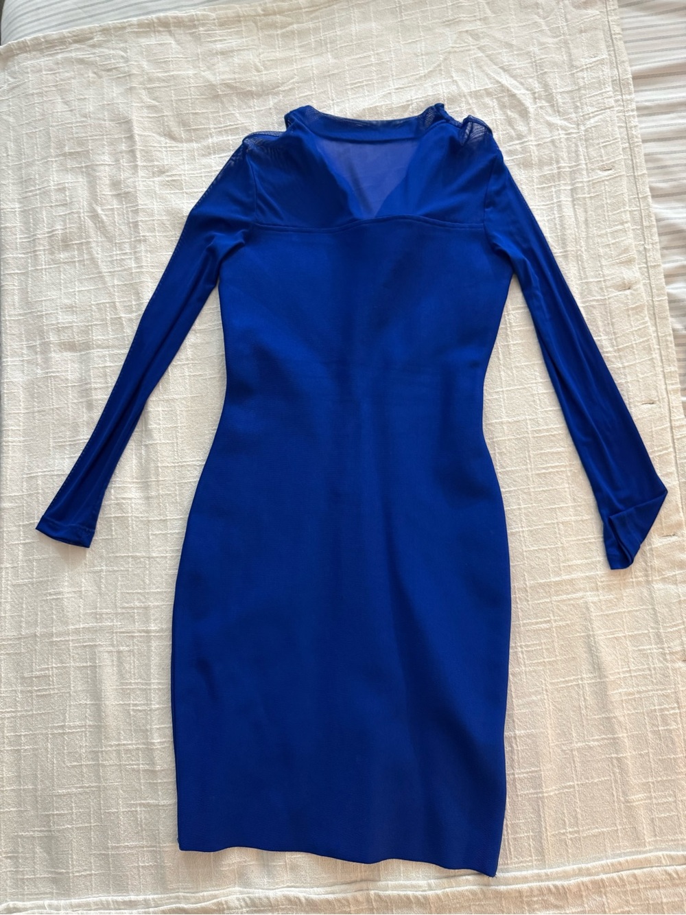 Elegant Royal Blue Long-Sleeve Midi Dress